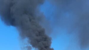 Миколаїв під ударом: ворожі дрони атакували транспорт та енергетику.
