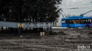 Миколаїв: Стелу на Тернівському кільці не відновлено через брак фінансування.