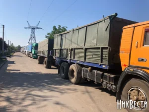 На Миколаївщині спека паралізувала траси: заборонено рух великовагового транспорту вдень.
