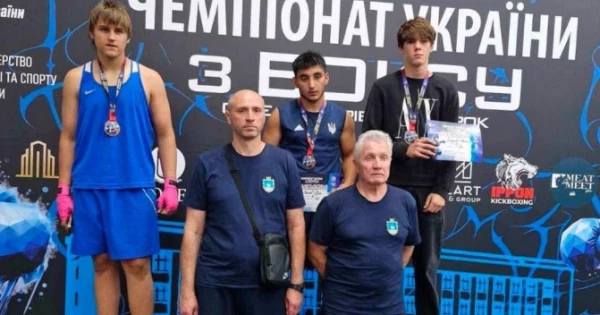 Миколаївські боксери святкують перемогу на чемпіонаті України!