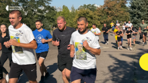 Миколаївці бігли за Героїв: патріотичний забіг «Шаную воїнів»